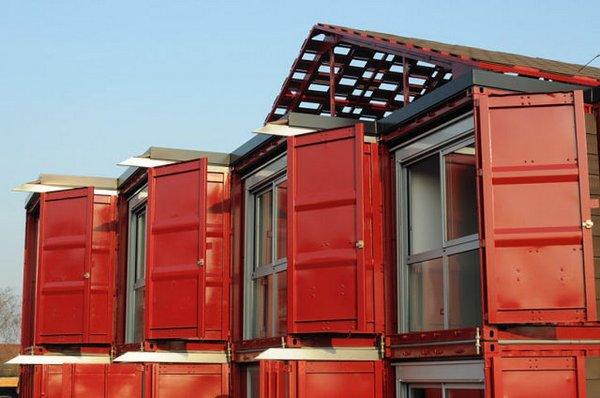 Ngôi nhà được thiết kế bằng những container